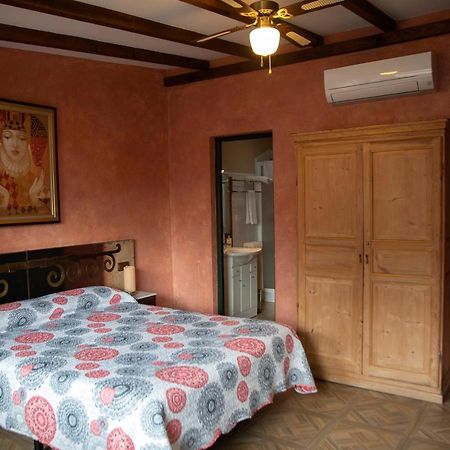 Hostal Welcome2 Alcazar Алькасар-де-Сан-Хуан Экстерьер фото